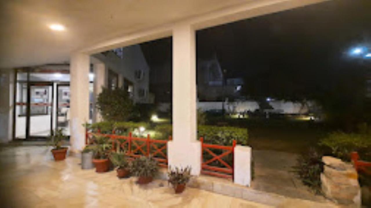 Mp Tourist Bunglow , Chitrakoot Hotel Sitapur Muafi Exterior photo