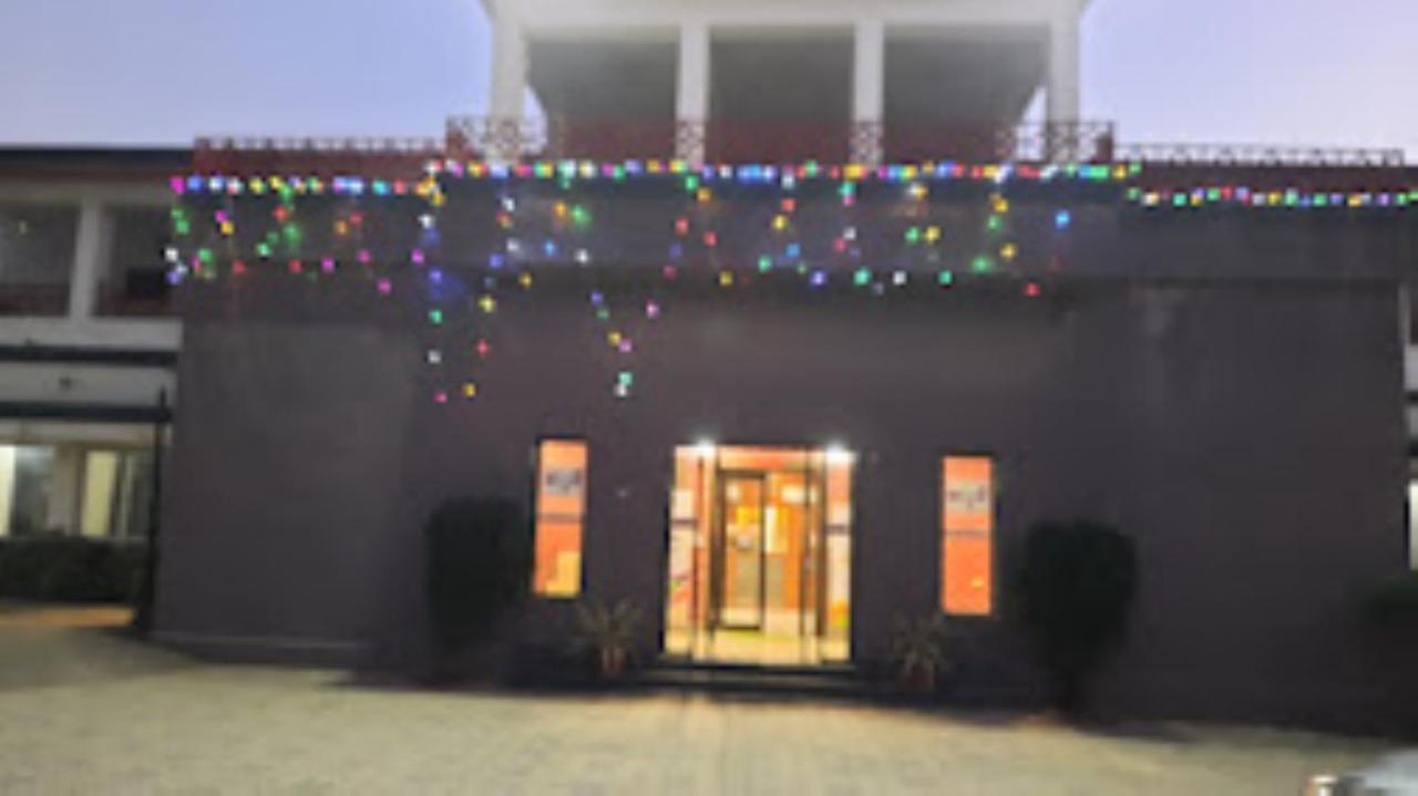 Mp Tourist Bunglow , Chitrakoot Hotel Sitapur Muafi Exterior photo